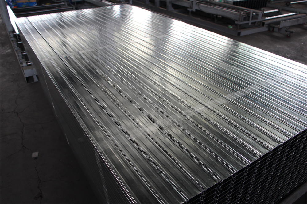 Galvanized Tubular Carbon Steel Pipes For Greenhouse Building Construction