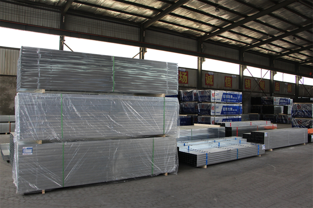 Galvanized Tubular Carbon Steel Pipes For Greenhouse Building Construction