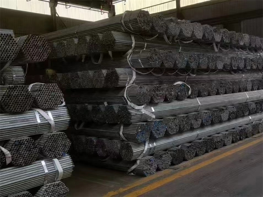 Custom Size ASTM Carbon Steel Hot Dipped Galvanized Pipe 